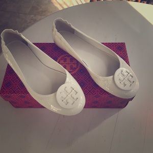 Timeless Tory Burch 7.5 Minnie Ballet Flats